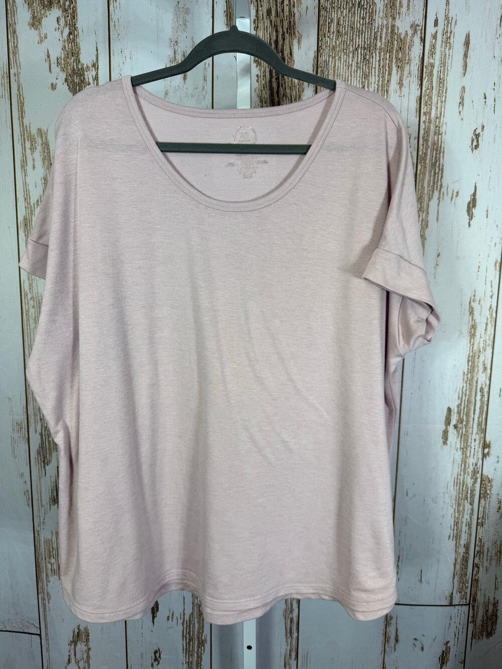 Maurices, Pale Pink Drop Shoulder T-Shirt. Size 2X. Good used condition!